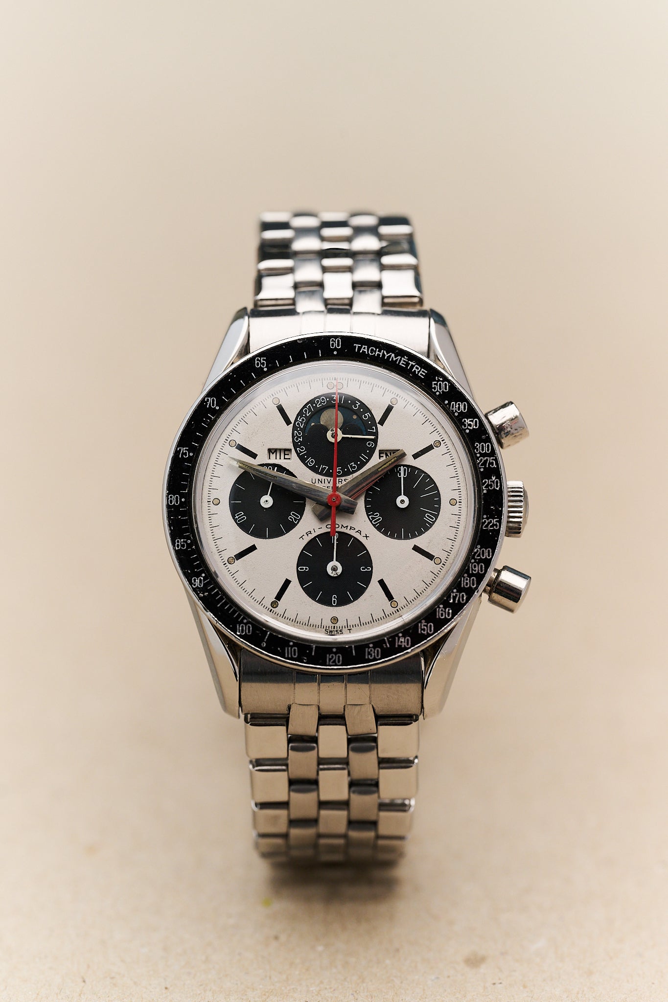 UNIVERSAL GENÈVE TRI-COMPAX 881101/1 'ERIC CLAPTON'